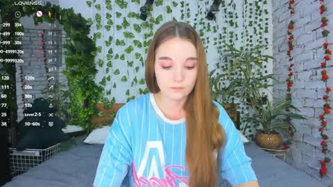 Snapshot of nancycaseys chatting on 02-06-25, 05:25 Luna online show from 02-06-25, 05:25