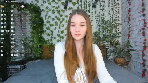 Snapshot of nancycaseys chatting on 02-13-25, 01:15 Luna online show from 02-13-25, 01:15