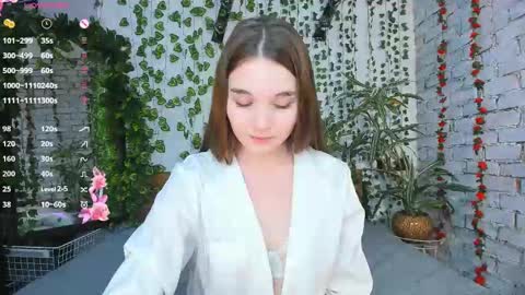 Snapshot of nancycaseys chatting on 02-24-25, 09:32 Luna online show from 02-24-25, 09:32