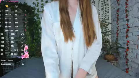 Snapshot of nancycaseys chatting on 02-24-25, 12:37 Luna online show from 02-24-25, 12:37