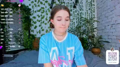 Snapshot of nancycaseys chatting on 03-08-25, 09:28 Luna online show from 03-08-25, 09:28