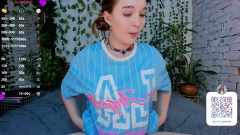 Snapshot of nancycaseys chatting on 03-10-25, 09:10 Luna online show from 03-10-25, 09:10