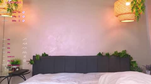 Snapshot of nancycaseys chatting on 09-18-25, 05:31 Luna online show from 09-18-25, 05:31