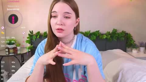 Snapshot of nancycaseys chatting on 11-07-25, 05:29 Luna online show from 11-07-25, 05:29