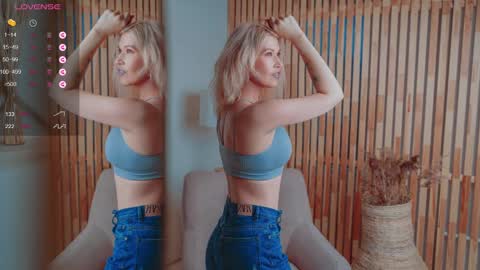 Snapshot of nancyfancyyy chatting on 12-30-24, 09:27 Follow my page on peach online show from 12-30-24, 09:27