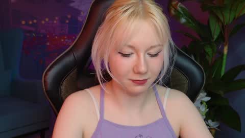 Snapshot of nancymartinez chatting on 01-23-25, 02:17 nancymartinez online show from 01-23-25, 02:17