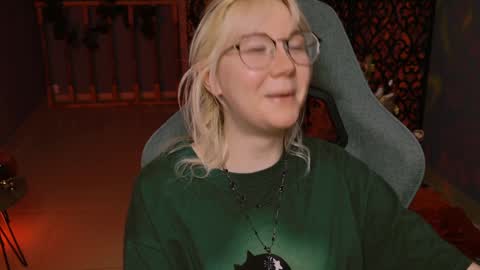 Snapshot of nancymartinez chatting on 01-24-25, 11:59 nancymartinez online show from 01-24-25, 11:59