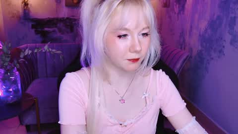 Snapshot of nancymartinez chatting on 01-28-25, 01:27 nancymartinez online show from 01-28-25, 01:27