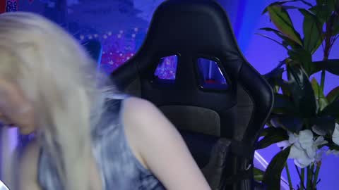 Snapshot of nancymartinez chatting on 01-29-25, 01:07 nancymartinez online show from 01-29-25, 01:07