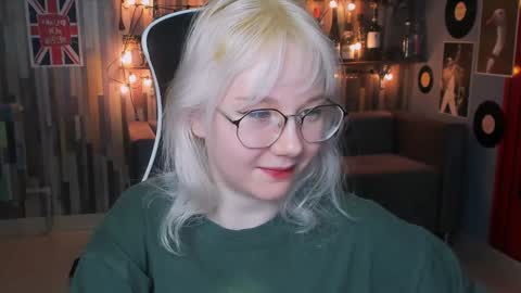 Snapshot of nancymartinez chatting on 02-05-25, 08:11 nancymartinez online show from 02-05-25, 08:11