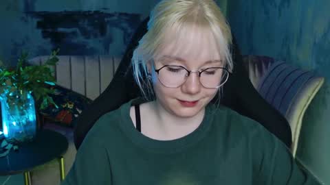 Snapshot of nancymartinez chatting on 02-08-25, 11:12 nancymartinez online show from 02-08-25, 11:12