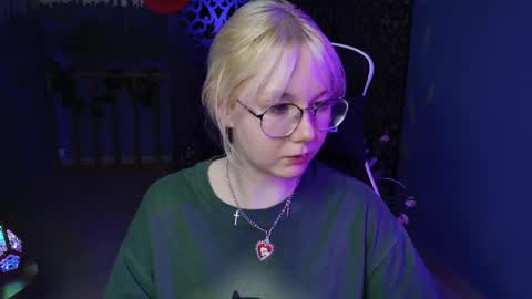 Snapshot of nancymartinez chatting on 02-15-25, 01:05 nancymartinez online show from 02-15-25, 01:05