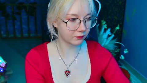 Snapshot of nancymartinez chatting on 02-19-25, 05:16 nancymartinez online show from 02-19-25, 05:16