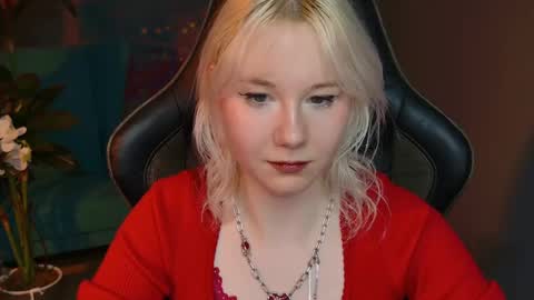 Snapshot of nancymartinez chatting on 02-24-25, 11:21 nancymartinez online show from 02-24-25, 11:21