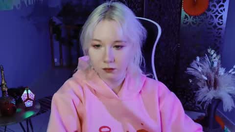 Snapshot of nancymartinez chatting on 02-25-25, 01:06 nancymartinez online show from 02-25-25, 01:06