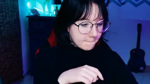 Snapshot of nancymartinez chatting on 09-17-25, 01:02 nancymartinez online show from 09-17-25, 01:02