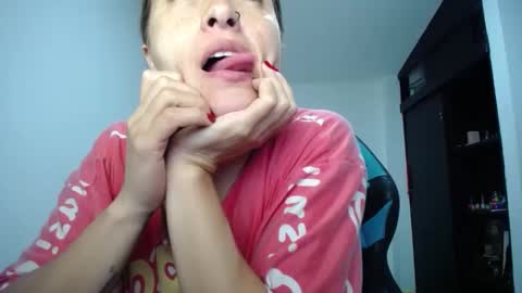 Snapshot of nanna_yoshi chatting on 03-05-25, 05:40 nanna yoshi online show from 03-05-25, 05:40