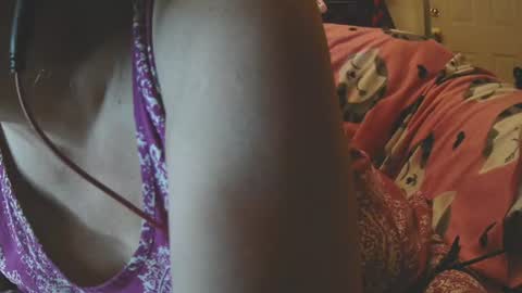 Snapshot of nannabaldur chatting on 07-13-26, 12:30 Nanna Baldur online show from 07-13-26, 12:30