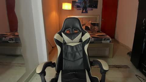 naomi_berckley online show from 02-13-25, 01:19