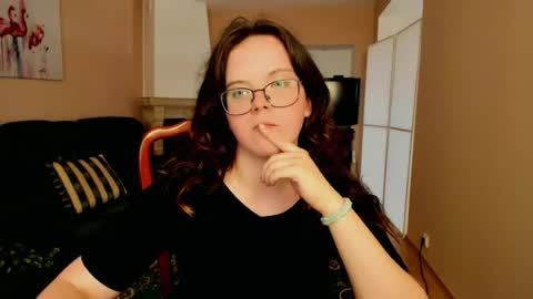Snapshot of naomi_di chatting on 06-23-26, 12:14 naomi_di online show from 06-23-26, 12:14