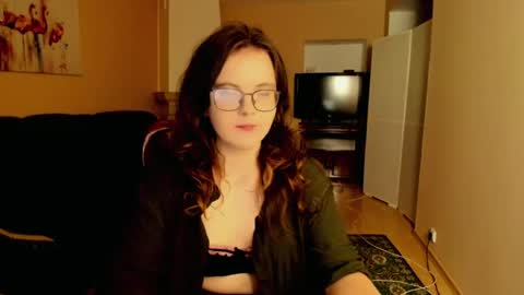 Snapshot of naomi_di chatting on 06-27-26, 07:41 naomi_di online show from 06-27-26, 07:41