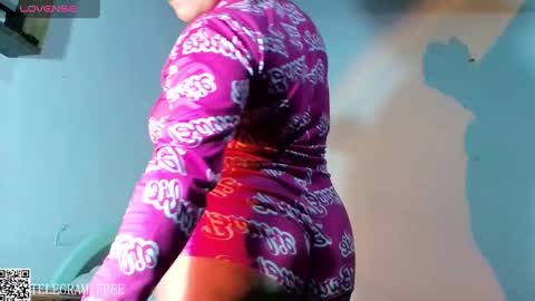 Naomi online show from 01-28-25, 03:04