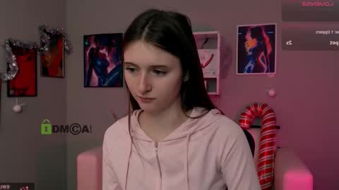 Snapshot of naomi_pratt chatting on 01-07-26, 10:07 Naomi online show from 01-07-26, 10:07