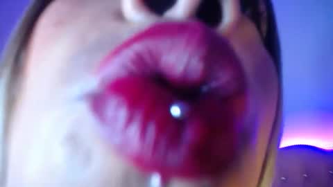 Snapshot of naomi_shayk chatting on 06-05-26, 06:57 naomi_shayk online show from 06-05-26, 06:57