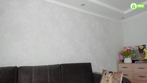 Snapshot of naomi_tara chatting on 03-08-25, 10:32 Naomi online show from 03-08-25, 10:32