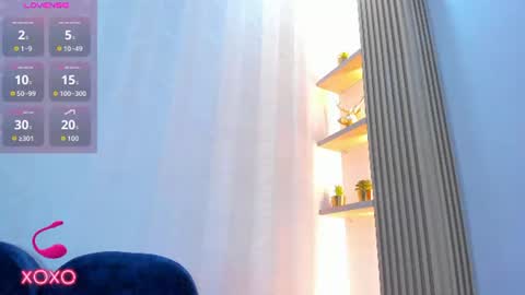 Snapshot of naomi_viper_ chatting on 06-25-26, 11:15 Naomi online show from 06-25-26, 11:15
