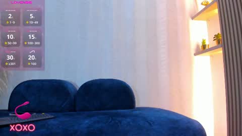 Snapshot of naomi_viper_ chatting on 07-08-26, 11:04 Naomi online show from 07-08-26, 11:04