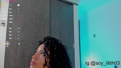 Snapshot of naomigarcia chatting on 10-12-25, 02:54 Naomi online show from 10-12-25, 02:54