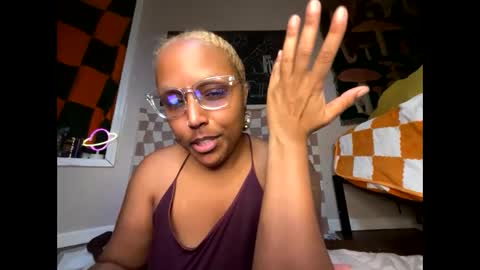 Naomigiirl6 online show from 12-14-24, 01:39