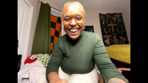 Naomigiirl6 online show from 01-02-25, 12:23