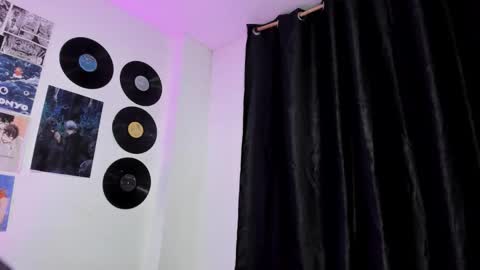 Snapshot of naomiharuno chatting on 10-17-25, 02:04 naomiharuno online show from 10-17-25, 02:04