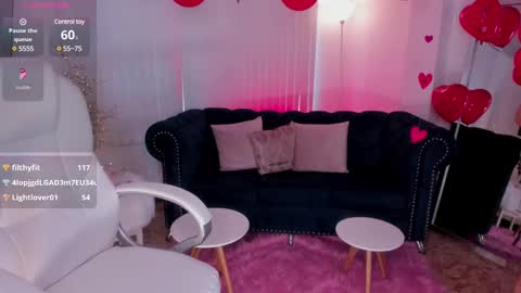 Snapshot of naomii_campbell_ chatting on 02-15-25, 01:38 Naomi Campbell online show from 02-15-25, 01:38