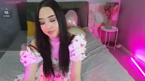 Naomi online show from 02-14-26, 01:35