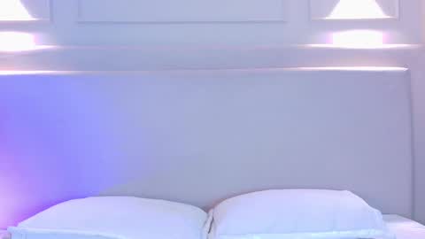 Naomi Klarc online show from 10-10-25, 04:44