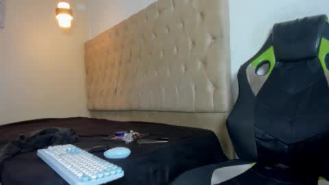 naomis_35 online show from 02-20-26, 07:47