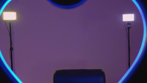 Snapshot of naomisainz chatting on 03-11-25, 12:39 Naomi online show from 03-11-25, 12:39