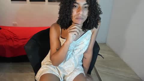 Snapshot of naomiwildburn chatting on 10-04-25, 05:00 naomiwildburn online show from 10-04-25, 05:00