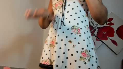 Snapshot of naomiwildburn chatting on 10-21-25, 02:07 naomiwildburn online show from 10-21-25, 02:07