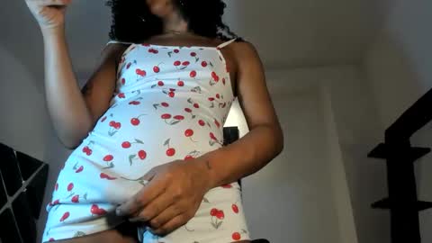 Snapshot of naomiwildburn chatting on 11-05-25, 02:17 naomiwildburn online show from 11-05-25, 02:17