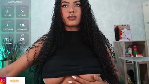 Naomi     online show from 03-23-26, 03:43