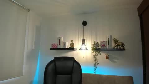 Snapshot of naomy_hot04 chatting on 05-31-26, 08:32 naomy online show from 05-31-26, 08:32