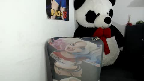 Snapshot of naomylux1 chatting on 05-25-26, 12:16 naomylux1 online show from 05-25-26, 12:16