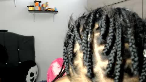 Snapshot of naomylux1 chatting on 05-27-26, 03:47 naomylux1 online show from 05-27-26, 03:47