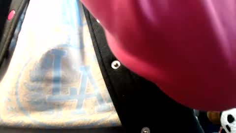 Snapshot of naomylux1 chatting on 06-18-26, 01:28 naomylux1 online show from 06-18-26, 01:28