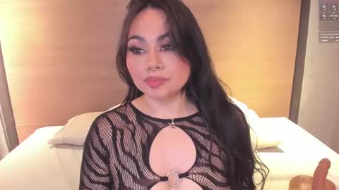 Naomy  online show from 03-12-25, 09:56