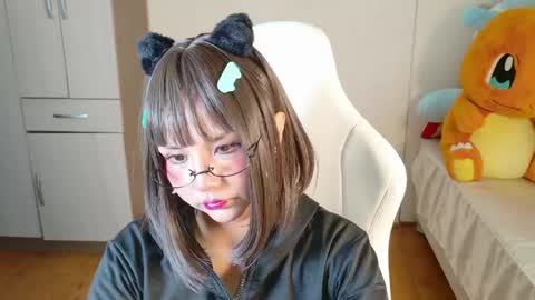 Snapshot of naree_masaki chatting on 05-25-26, 02:45 Naree online show from 05-25-26, 02:45